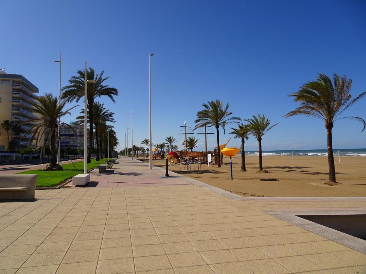 Universidad Del Mar - Alquiler Solo Familias Gandía Exterior foto