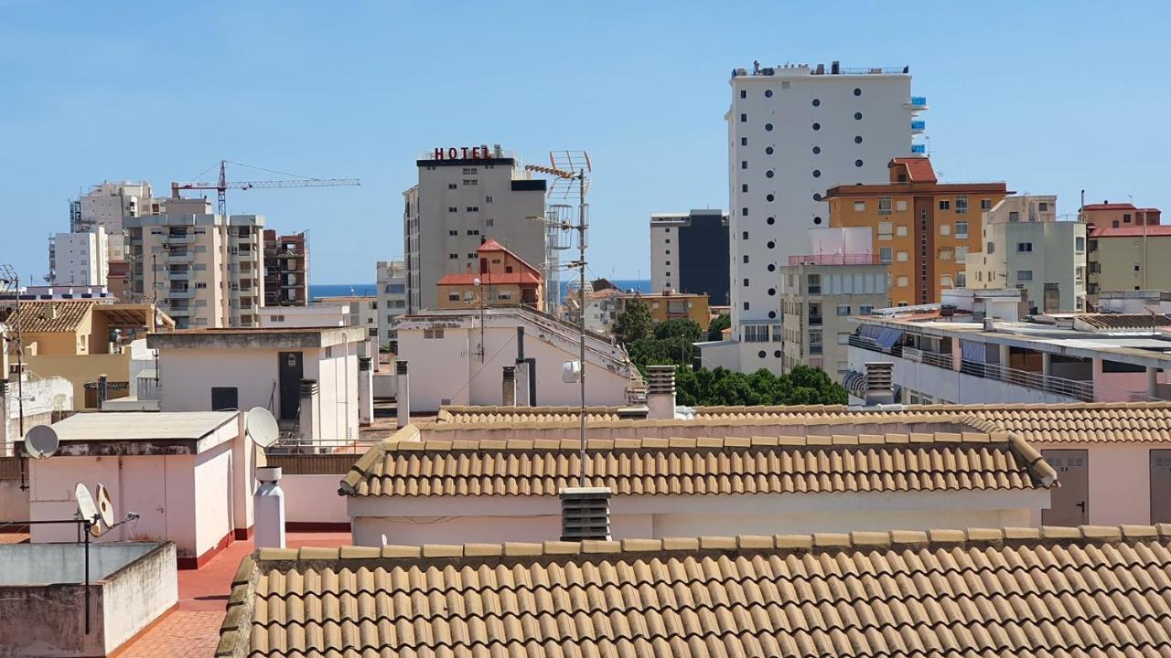 Universidad Del Mar - Alquiler Solo Familias Gandía Exterior foto